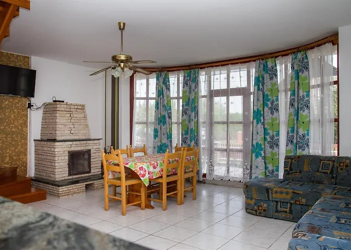 Familia Nyaralo 6a Tatil Evi *